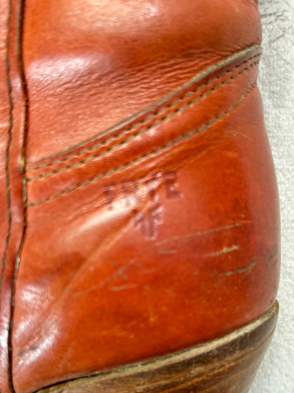 Frye 7110 Campus Boots Womens Size 7.5 Cognac Leather Stacked Heel Vintage - Picture 4 of 10